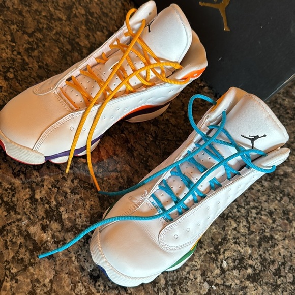 Air Jordan 13 Retro Colorful Sneakers EUC 6Y big kid - Picture 12 of 14